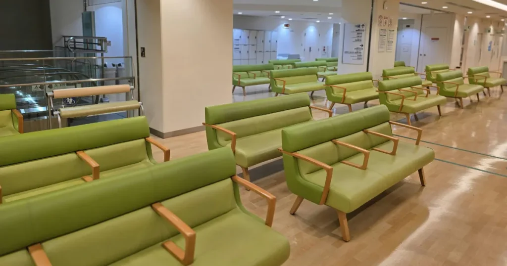 病院の待合室
