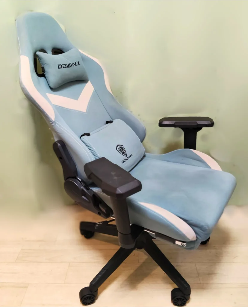 毎日愛用中のゲーミングチェア